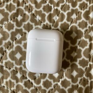 Apple AirPods 2 Charging Case A1602